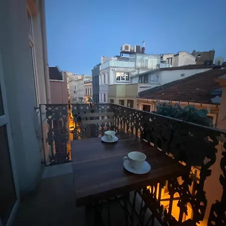 Ξενοδοχείο με διαμερίσματα Medusa *